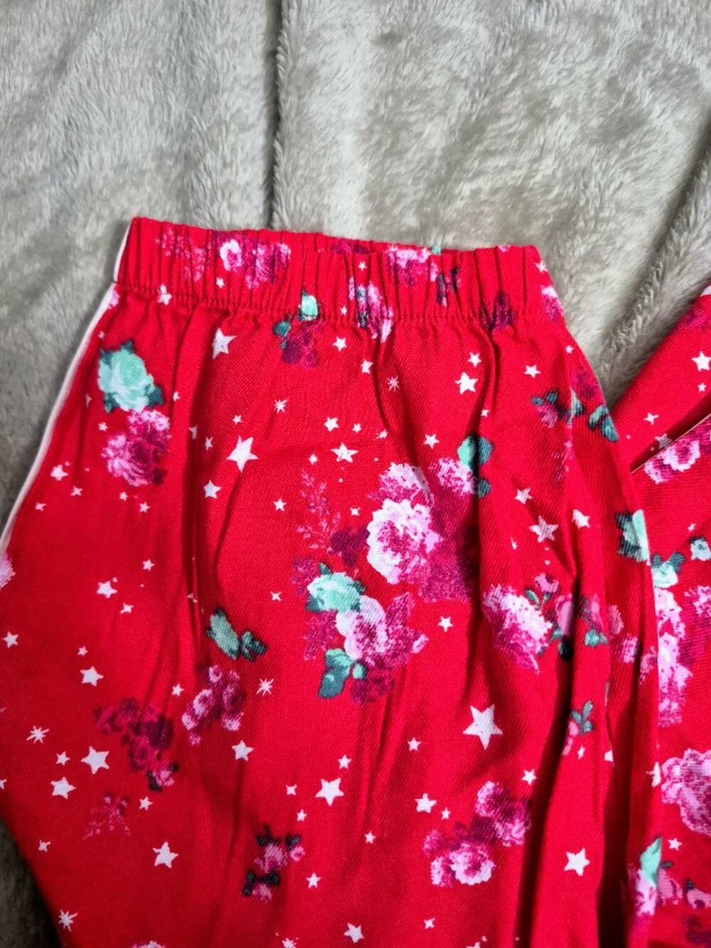 Victoria’s Secret Red Floral Star Pajama Lounge Pants Size Small